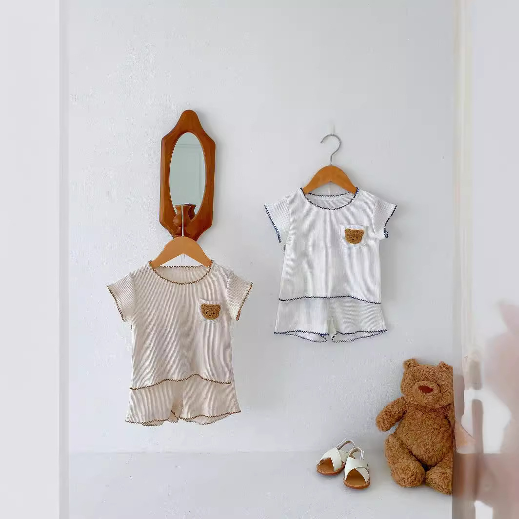 2024 Korean Style Boys Summer Suit Baby Boy Cute Bear Embroidered Short-Sleeved T-Shirt Shorts Two-Piece Set