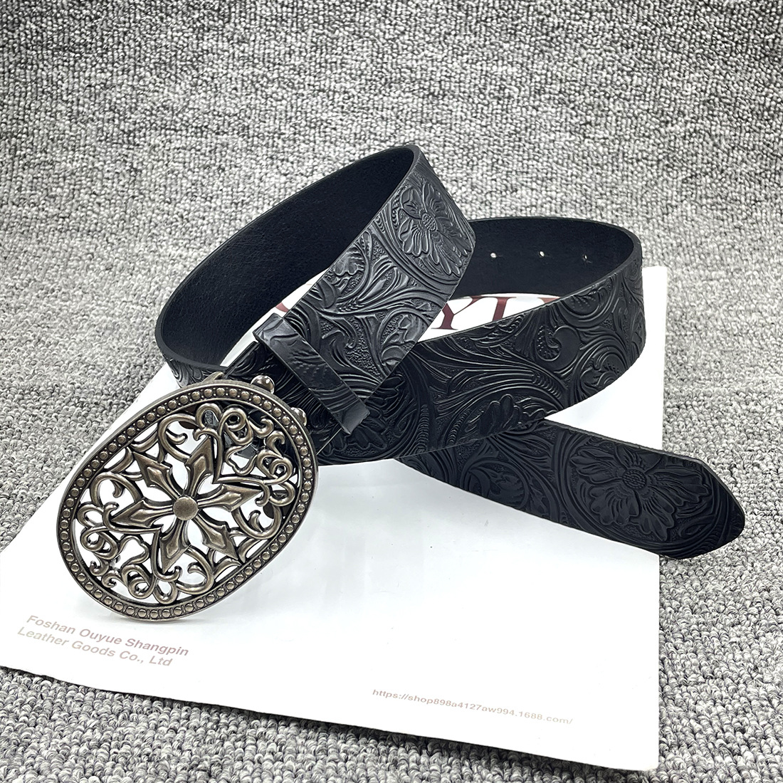 [embossed] no. 3 belt / 110cm total length 3.8cm width