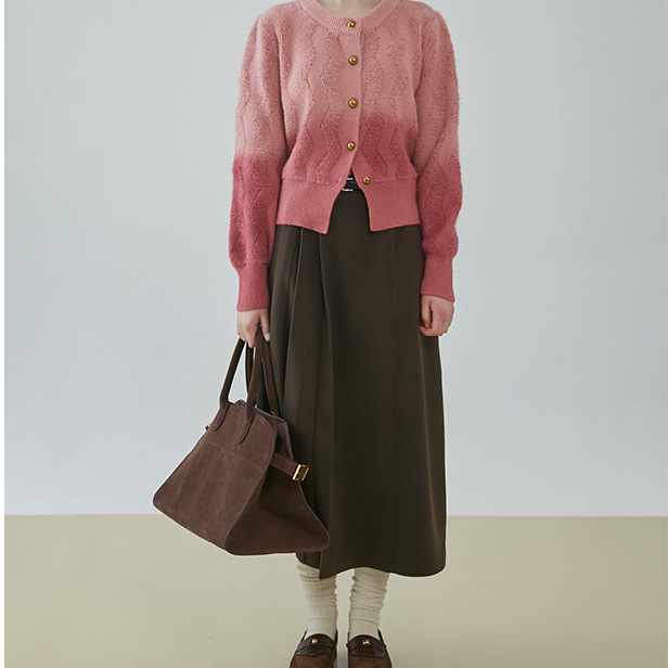 24 invierno Puyuan Stack Shirt Fu batido de miel de melocotón de color gradiente de punto Cardigan de primavera y otoño mujeres