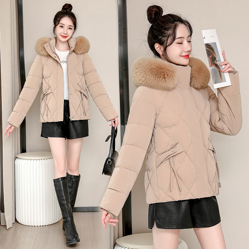 2024 ropa de invierno nueva chaqueta de algodón de pluma delgada con capuzas de cuello de cabello grande chaqueta de algodón de mujer chaqueta corta de algodón gruesa