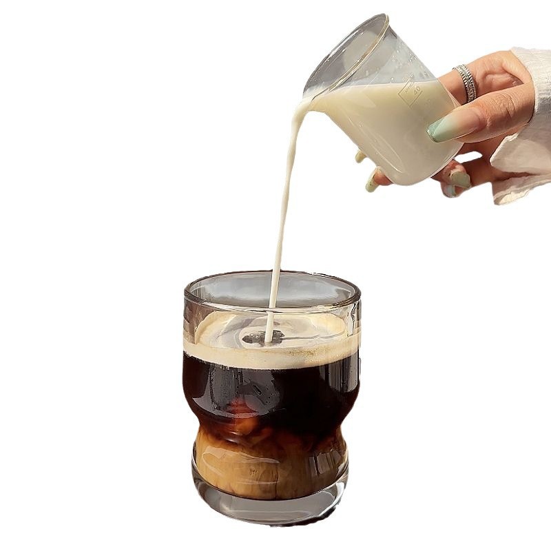 Wholesale Chubby Glass Cups in an Instagram-Style Design, High Aesthetic Value, Suitable for Girls, for Drinking Water, Beverages, Coffee, Gift Cups, Customizable