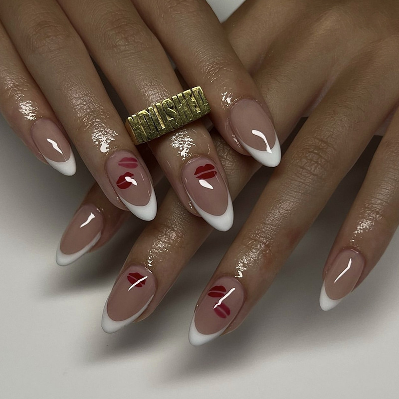 Classic French White Nail Art Nail Patch Short Almond False Nail Romantic Red Lip Print Solid Color Nail