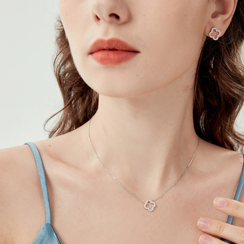 S925 Silver Cross-Border Bestselling Necklace, Niche Light Luxury Chain with Hollow Clover Leaf Jewelry Set for Women, European and American Style Accessories