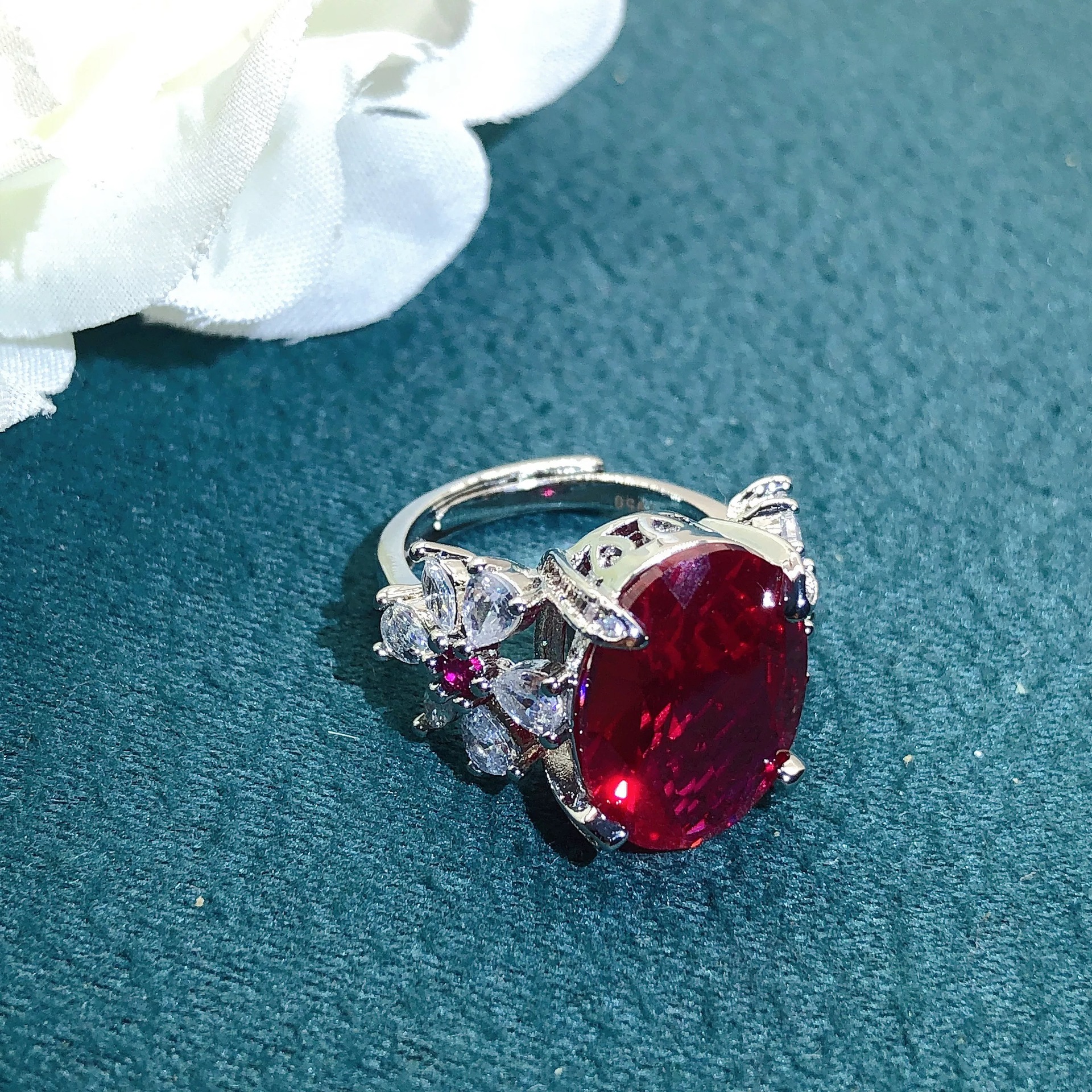 Eleganter Rubin Diamantring Für Damen Exklusiver Ring_voghion.com