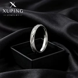 耳环;耳钉;戒指