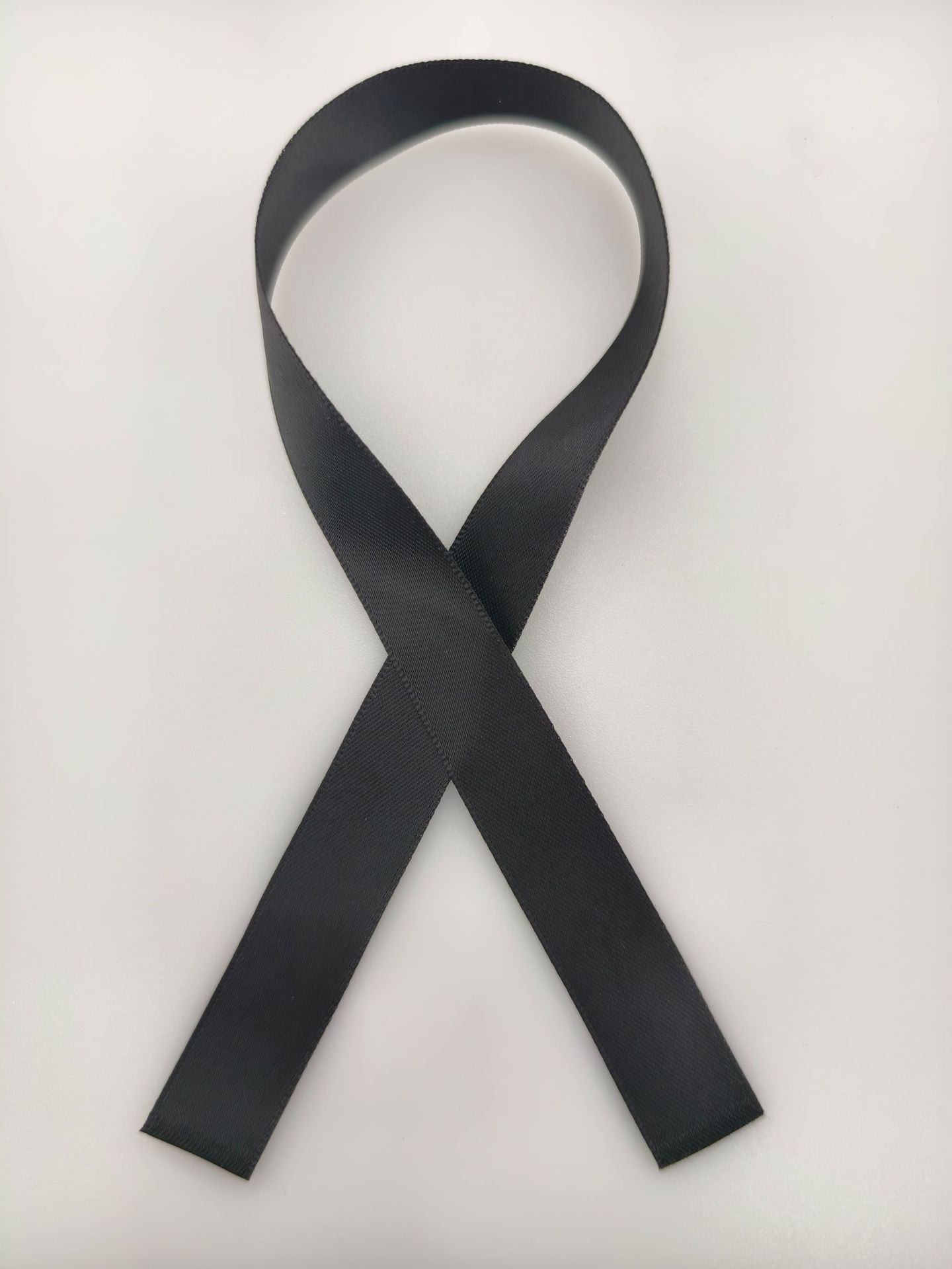 Correa de muñeca tejida correa de muñeca de poliéster desechable pulsera de identificación sin logotipo de color sólido universal en stock al por mayor