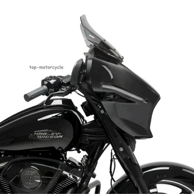 Harley Cvo Street: Motorcycle front windshield