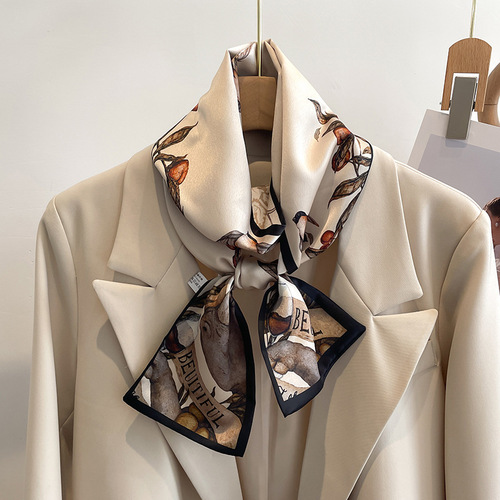  Korean version spring and autumn new fashion cashew temperament small square scarf women's decorative scarf double-sided printed scarf summer