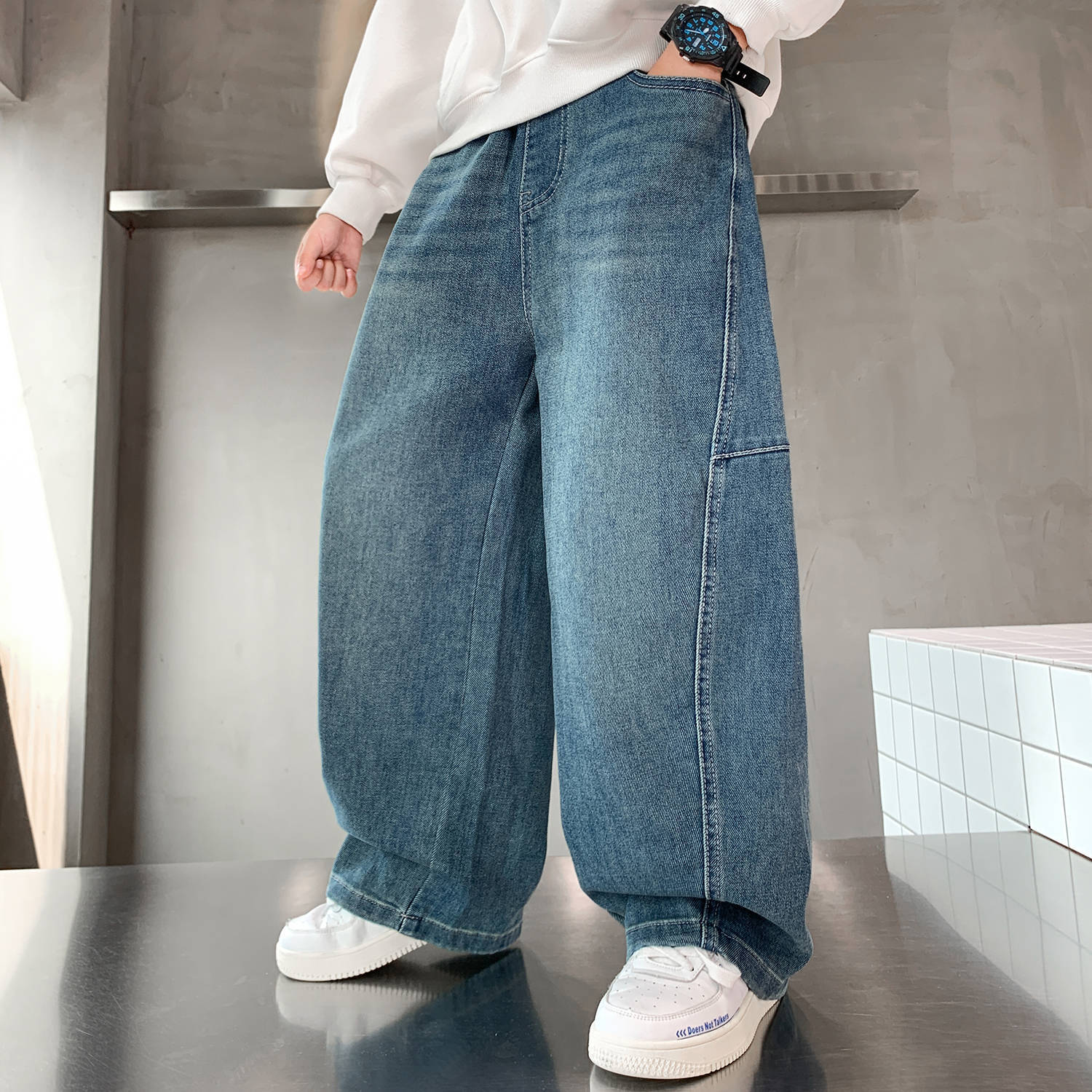 儿童秋季牛仔裤春秋季直筒长裤2026新款中大童男孩痞帅风男童裤子