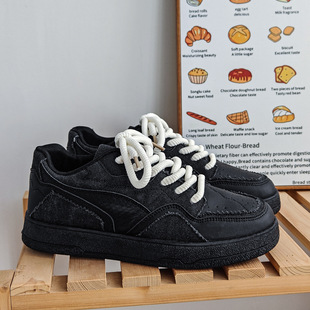 Thick-soled men's shoes autumn new versatile casual sports low-top board shoes students increased black soft-soled wear-resistant fashion shoes