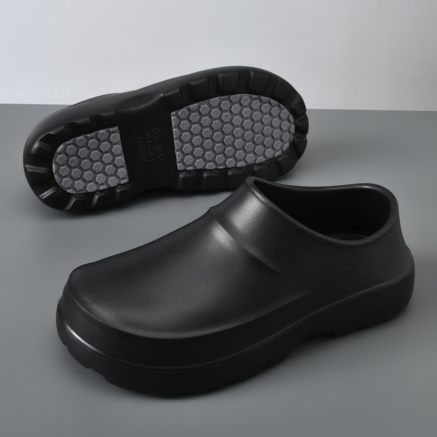 Cross-border foreign trade men's and women's couple's chef shoes, waterproof, non-slip, full-coverage work shoes, lightweight, thick-soled, non-perforated sandals