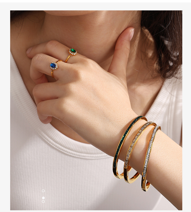 18K Real Gold Plated Plating Material Diamond Inlay Material Bangle Classification PVD Coated Real Gold Plated Solid Color Titanium Steel Casual Elegant Lady Waterproof Non Tarnish Titanium Steel Bangle