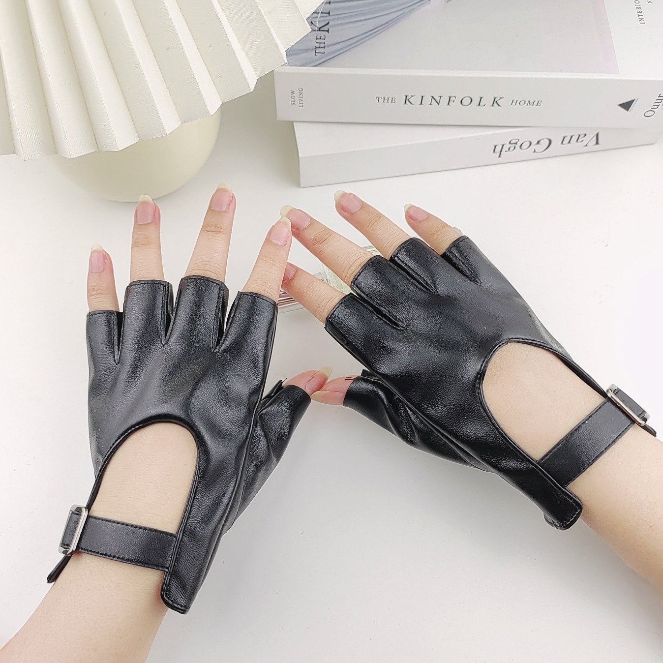 Fashion women's fingerless leather gloves Cospaly nightclub pole…