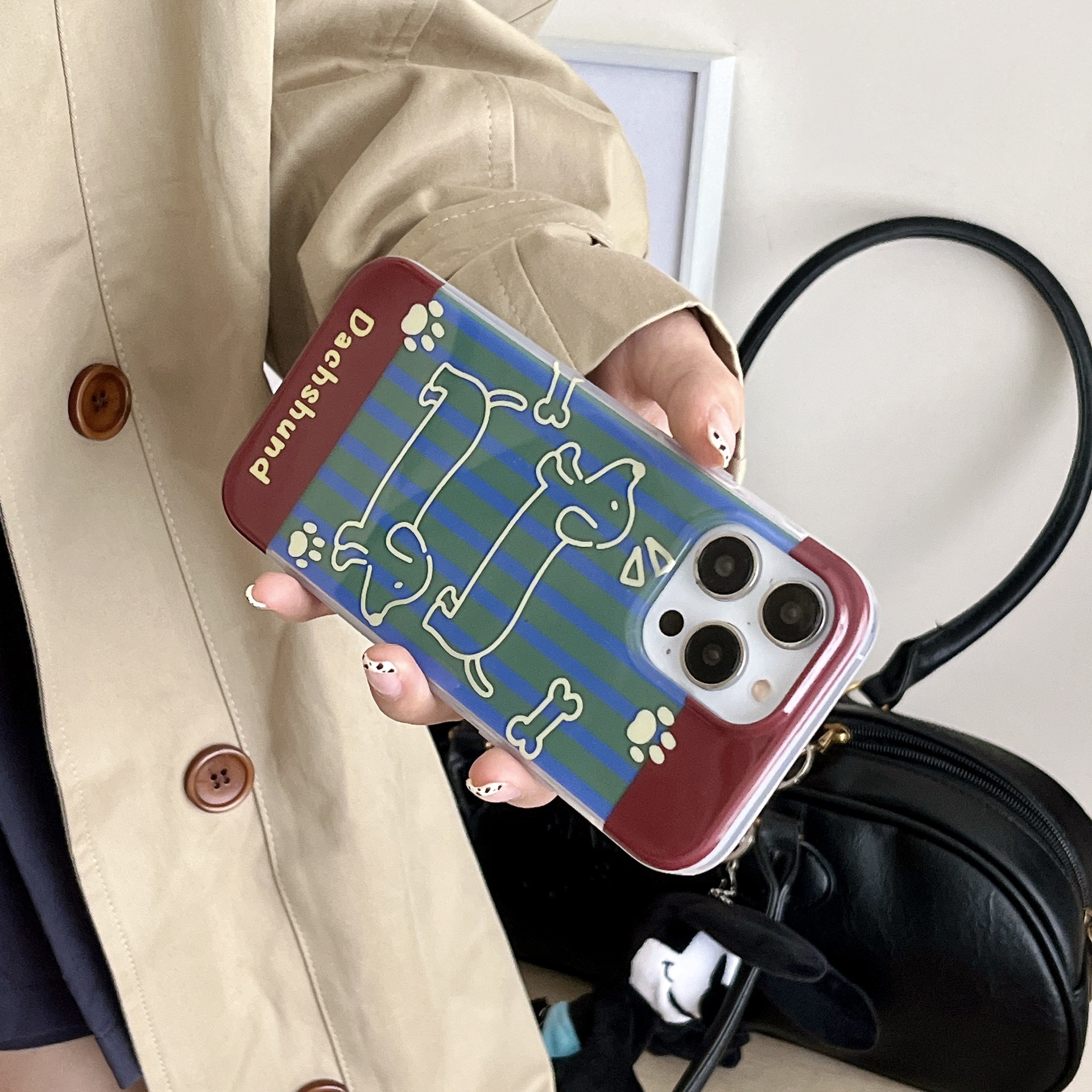 Perro salchicha a rayas estilo ins para iPhone 16promax funda para teléfono móvil 13 cadena Apple 14P 12 hembra