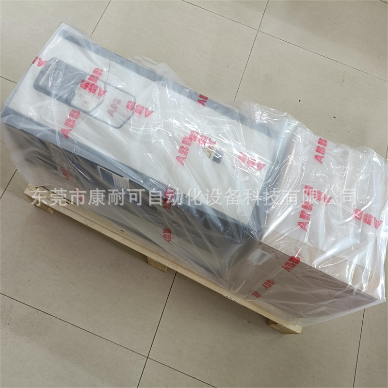 ABB 变频器 acs800-37-0260-3   全新 议价