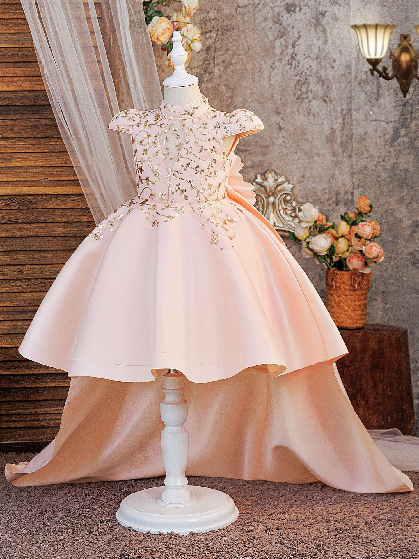 Europa y América vestidos de niñas satin gran cola desmontable vestidos de flores tridimensionales vestidos de princesa de cumpleaños para niños vestidos de princesa