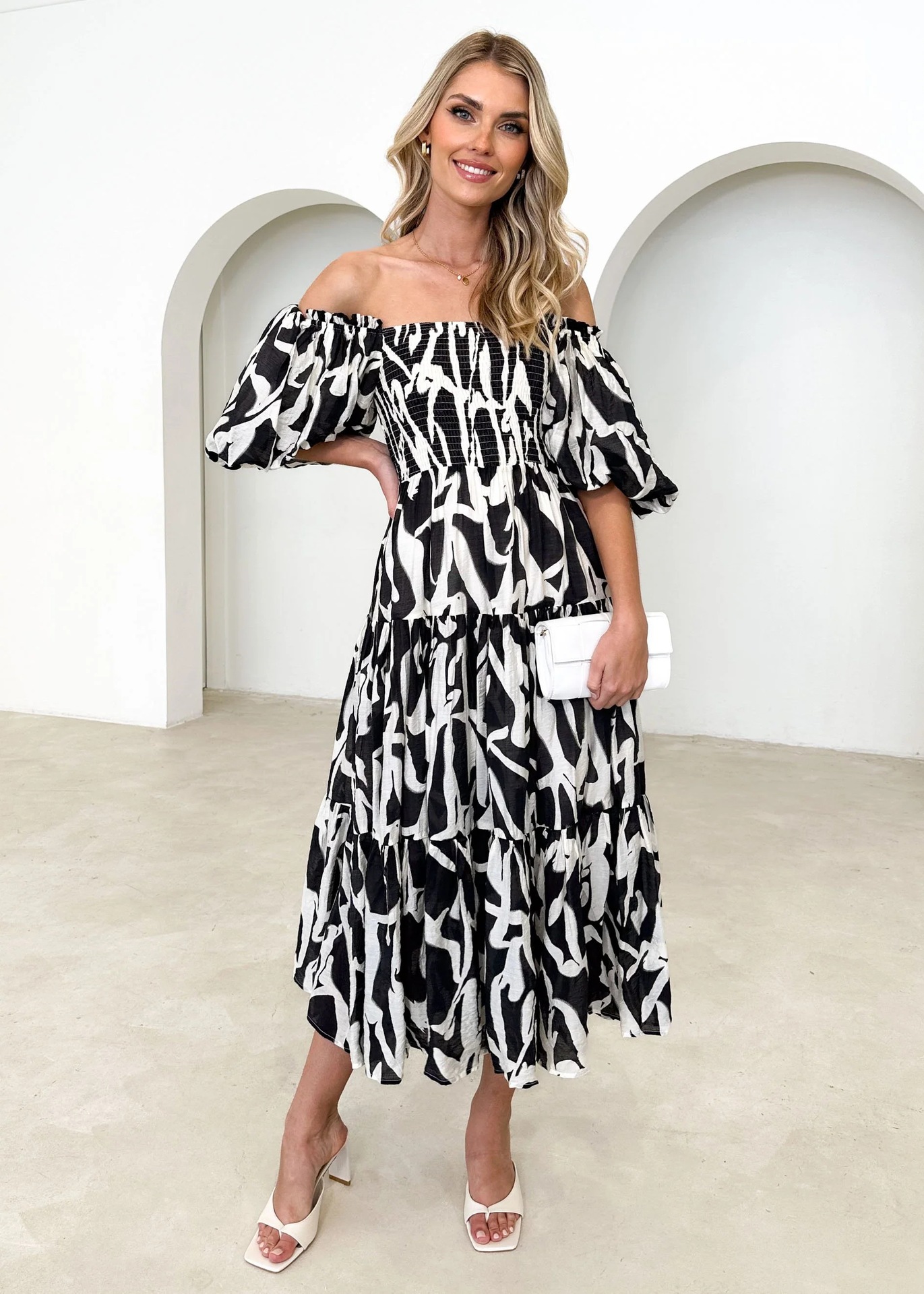 238g Weight Midi Dress Dress Length Type Sleeveless Sleeve Length Regular Dress Dresses Type Spandex, Polyester Fabric Type Mid Waist Waist Line Daily, Street Occasion Boat Neck Neckline Regular Fit Fit Type Flower Pattern Spring, Autumn Season Women's Gender Elegant, Vacation Style Wholesale Women's Elegant Vacation Flower Daily Street Boat Neck Sleeveless Regular Dress 18
