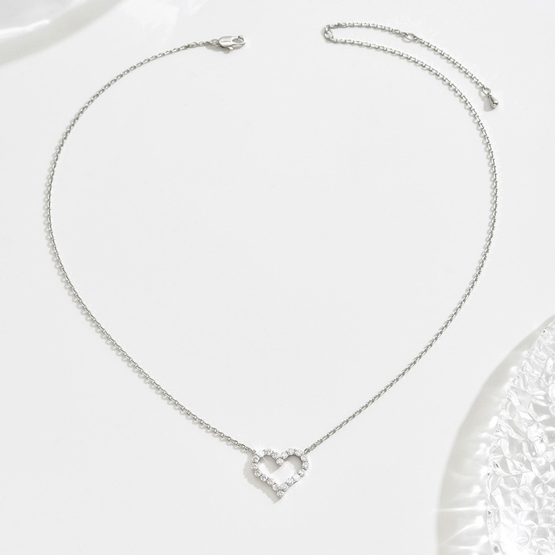 Heart-shaped Collarbone Necklace With Zircon In Luxury Style_voghion.com
