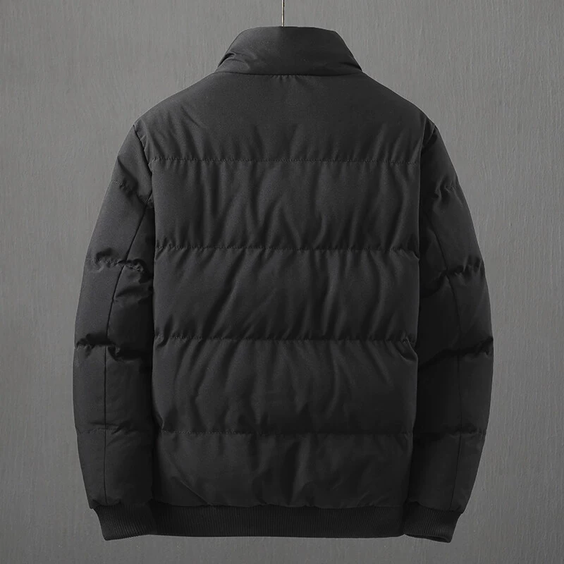 Трендовая флисовая короткая зимняя приталенная пуховая куртка с наполнителем пухом, коллекция 2023, повышенная утеплённость