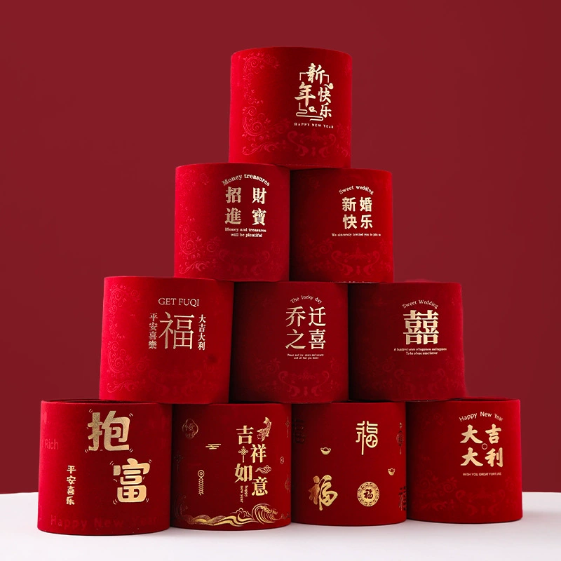 Новоселение благословения ведра открывается бархатная ткань обнимает ведро Новый год