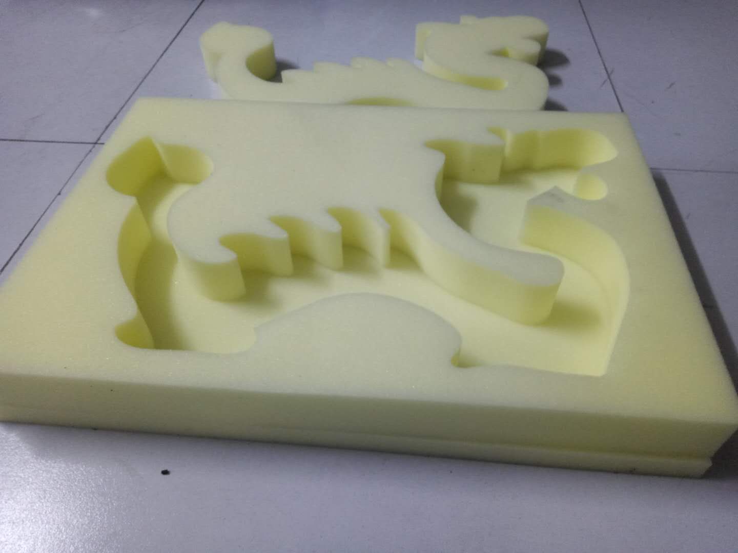 供应高密度白色黑色学校体育用品聚氨酯海绵/100见方正方体海绵