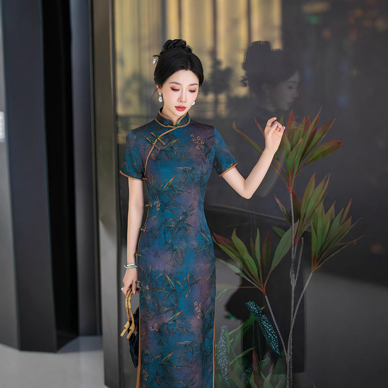 cheap green homecoming dresses Zapakasa Women Dark Green Homecoming Dress with Beading Spaghetti Straps  Backless Cocktail Dress main image 0