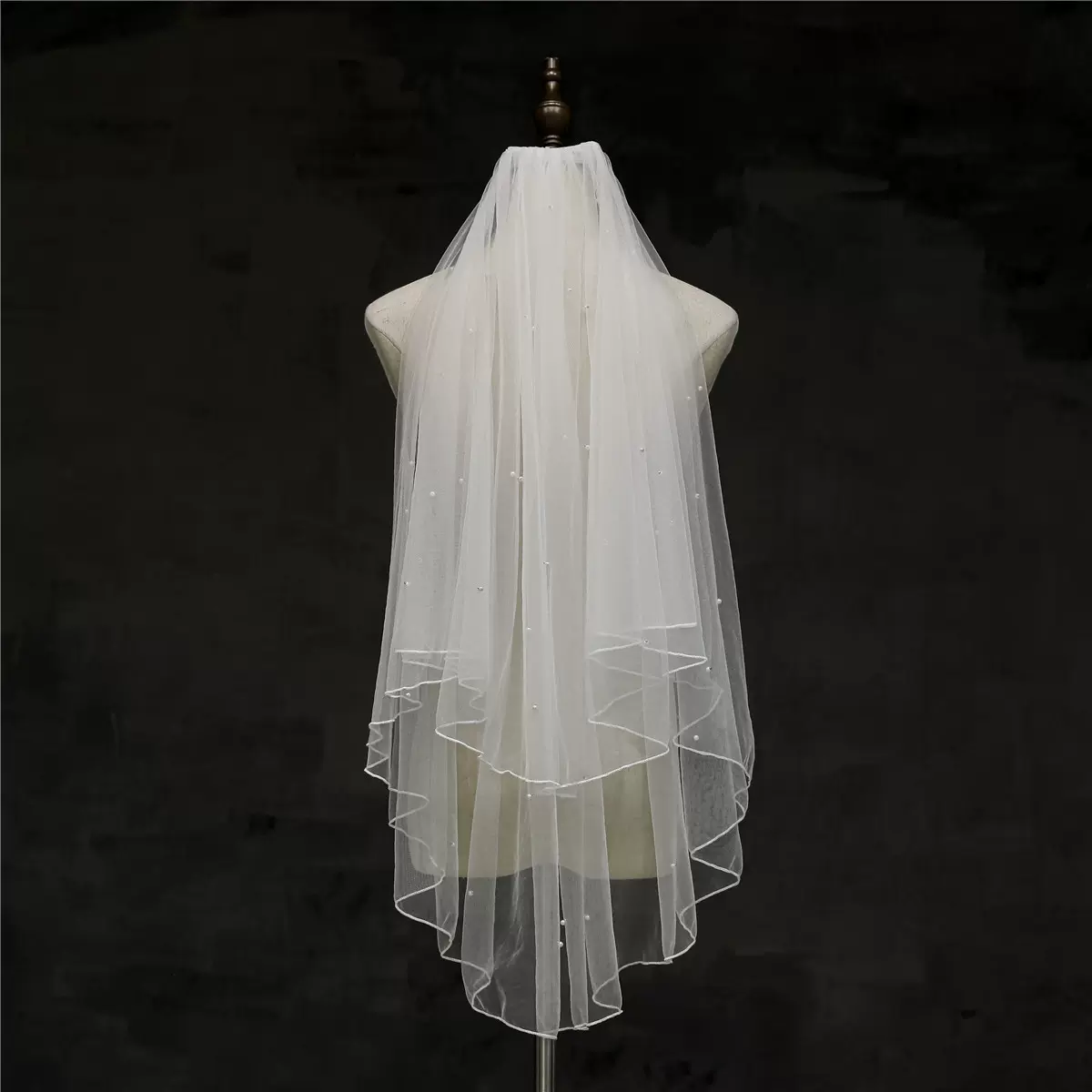 2025红菱头纱锁边双层新娘头纱素纱加珍珠短款头纱指长式实拍图