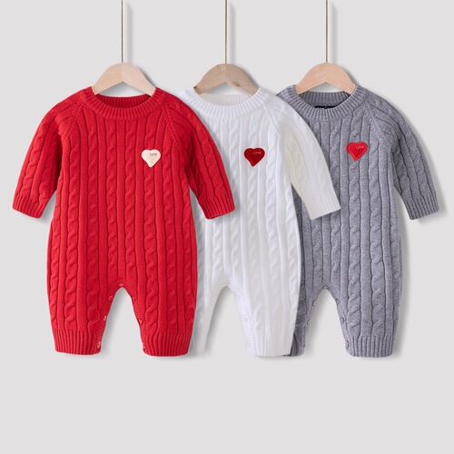 Parent-child set sweater for a family of three,  autumn/winter new thick red cable knit mother and daughter set for babies and toddlers