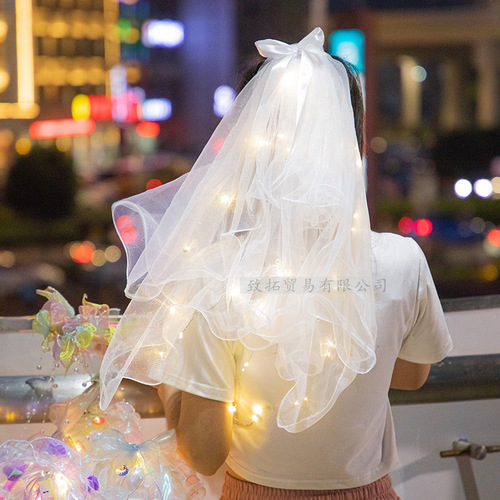 Trendy Night Market Trinkets: Glowing Head Veils for Street Vending—Wholesale Supply of Children’s Glow-in-the-Dark Toy Head Veils Perfect for Photoshoots and Licensing Requirements