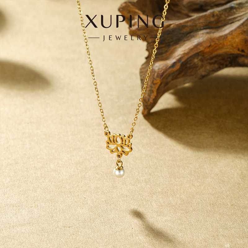 Xuping acero inoxidable 24k color simple imitación de perlas frange collar de loto nicho diseño imitación de oro ligero collar de lujo