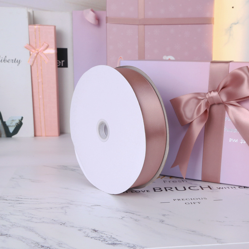 Un solo lado de poliéster cifrado cinta de boda festiva embalaje cinta accesorios de ropa 161 lotus polvo cinta de color fábrica al por mayor