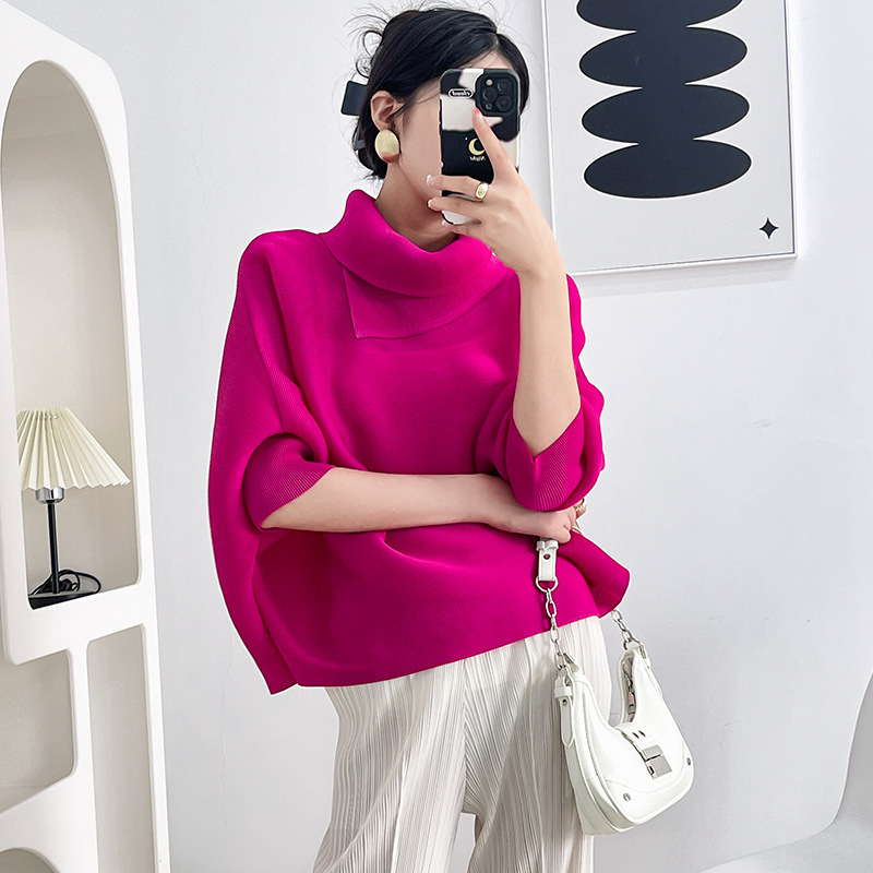 Miyake Pleated Turn-Down Collar Batwing Sleeve Top for Women, Spring and Autumn Style, Loose Fit, Plus Size, Long Sleeve, Pleated Solid Color Base Shirt T-Shirt Miyake Pleated Turn-Down Collar Batwing Sleeve Top for Women, Spring and Autumn Style, Loose Fit, Plus Size, Long Sleeve, Pleated Solid Color Base Shirt T-Shirt