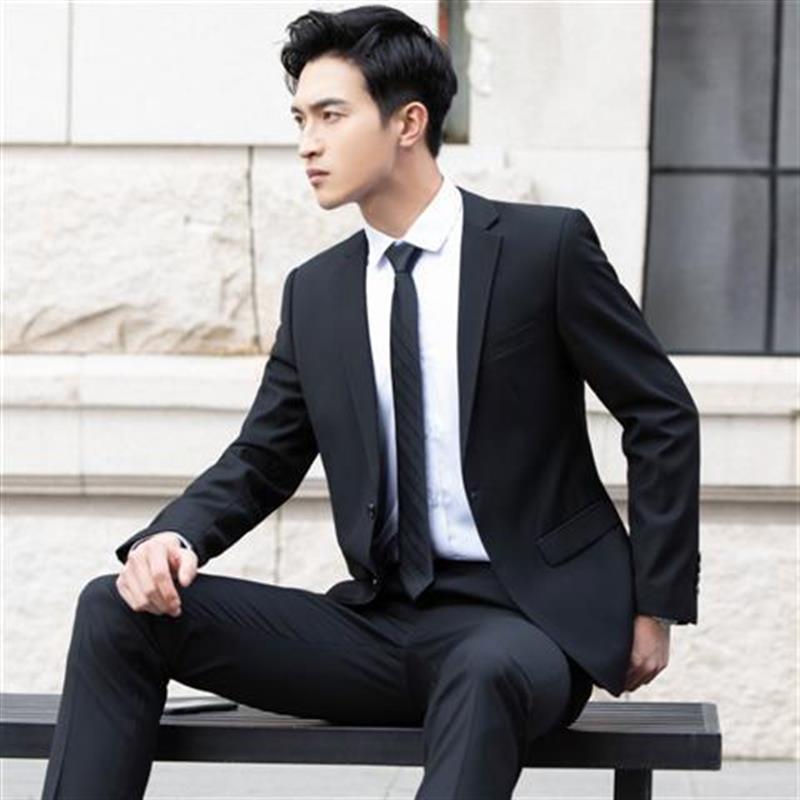 Solo abrigo negro de dos botones + corbata libre