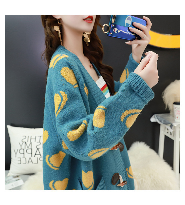 horn buckle love pocket long-sleeved knitted cardigan nihaostyles clothing wholesale NSSX89363