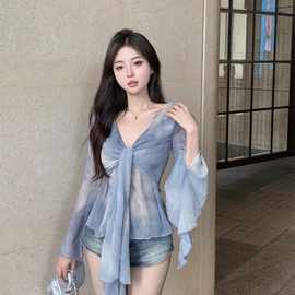 泰式蓝色V领扎染长袖衬衫女装秋冬纯欲风薄款别致收腰小众上衣