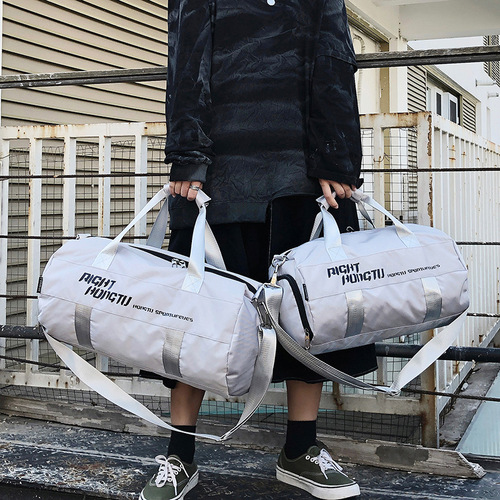 Wet and dry separation sports and fitness bags, short-distance portable travel bags, large-capacity luggage bags, cross-body bags, one-piece drop shipping