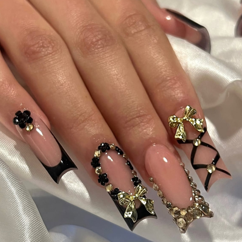 Wear Armor European and American Long Coffin Black French Edge Metal Bow Five-petal Flower Diamond Cross Striped Fake Nails