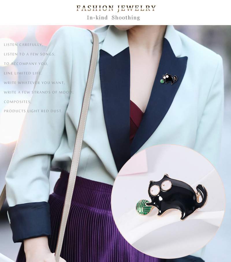 Korean Black Cartoon Alloy Holding Ball Cat Brooch display picture 6