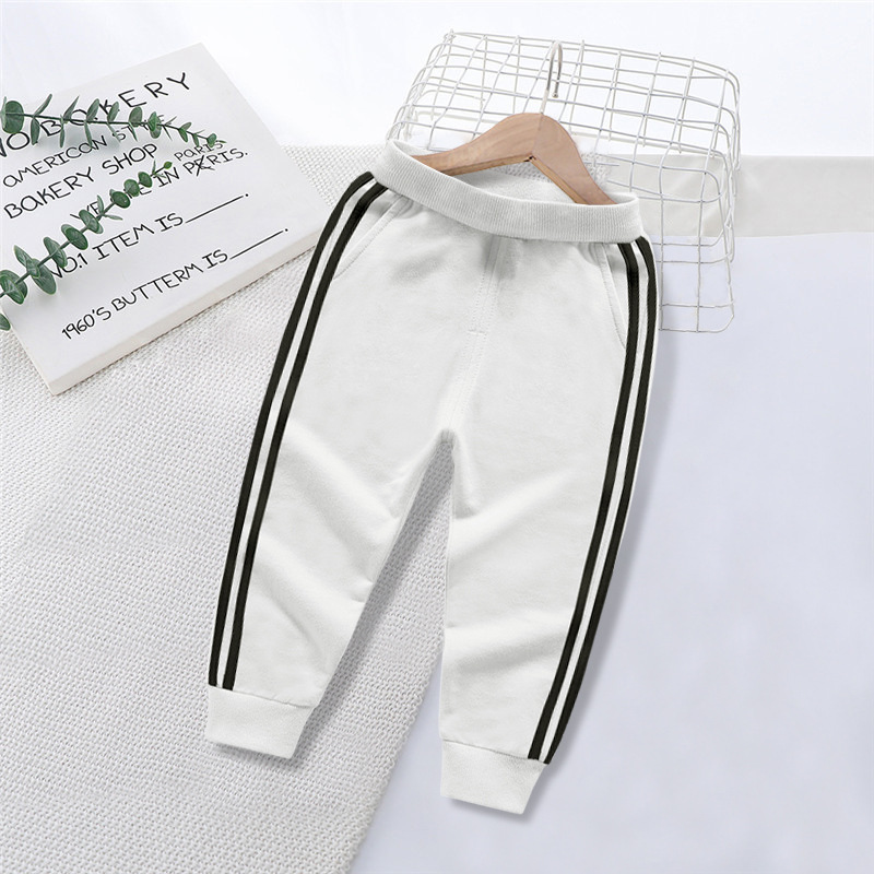 흰색 쓰리 스트라이프 스웨트팬츠