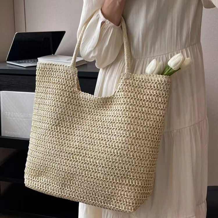 2026 New Large-Capacity Straw Woven Bag for Women, Fashionable and Versatile Shoulder Bag, Trendy Hand-Held Tote Bag