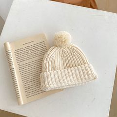 ins2023 autumn baby girl infant children 3 months to 3 years old knitted versatile off-white knitted Internet celebrity cream style