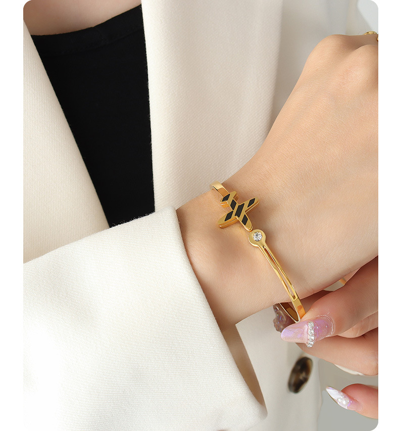 Simple Style Airplane Titanium Steel Bangle Inlay Zircon Stainless Steel Bracelets