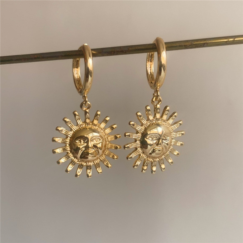 13g Weight 1 Pair Retro Sun Plating Metal Gold Plated Drop Earrings