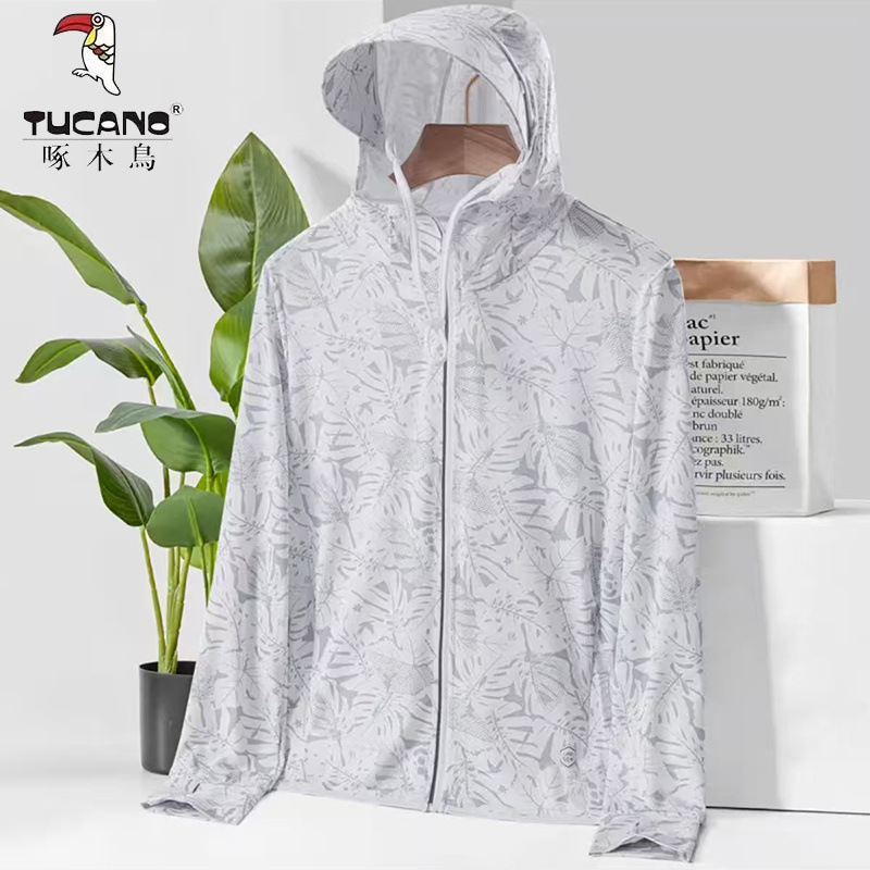 여성 단풍잎 흰색