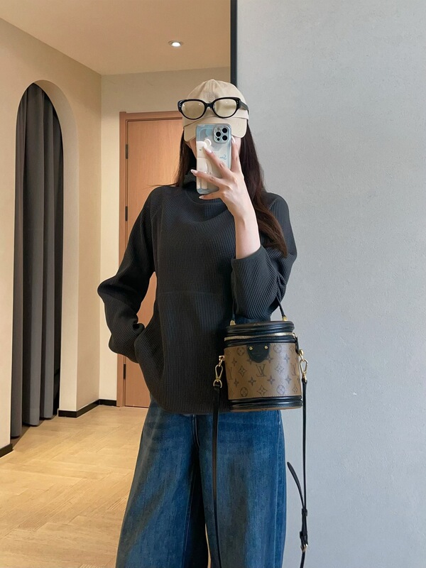 休闲随性宽松显瘦轻量感华夫格面料高领连帽卫衣女2025秋|undefined