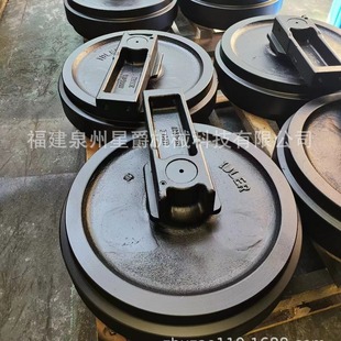 Quanzhou excavator four-wheel belt supporting wheel rail assembly bucket bucket tooth bulldozer supporting wheel supporting sprocket