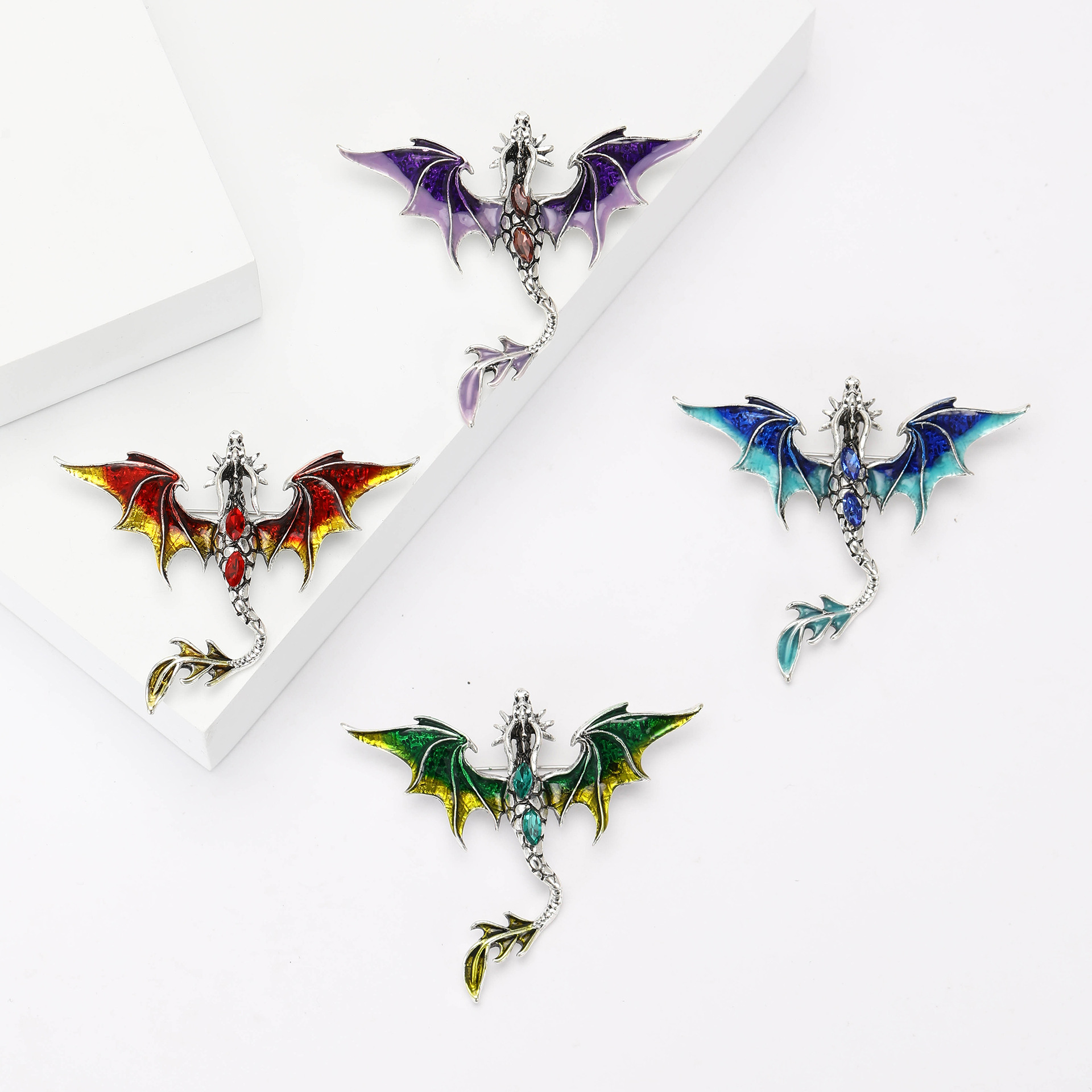 New High-End Enamel Oil-Dropping Floor-Standing Dragon Brooch, Domineering and Mighty Western Dragon Pin, Men's and Women's Coat Accessories