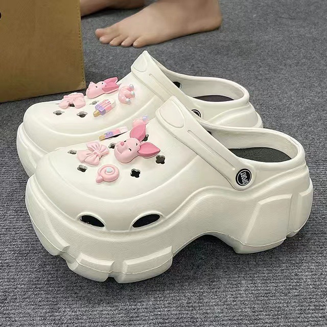 New style hole shoes eva women's increased thick bottom outer wear net red beach shoes slippers baotou garden shoes sandals wholesale