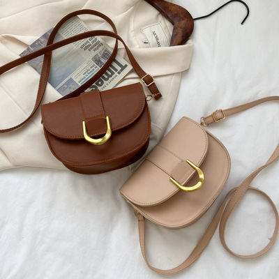 2021 Spring new pattern Retro Simplicity Little bag Korean Edition Trend Western style fashion Messenger One shoulder Saddle bag