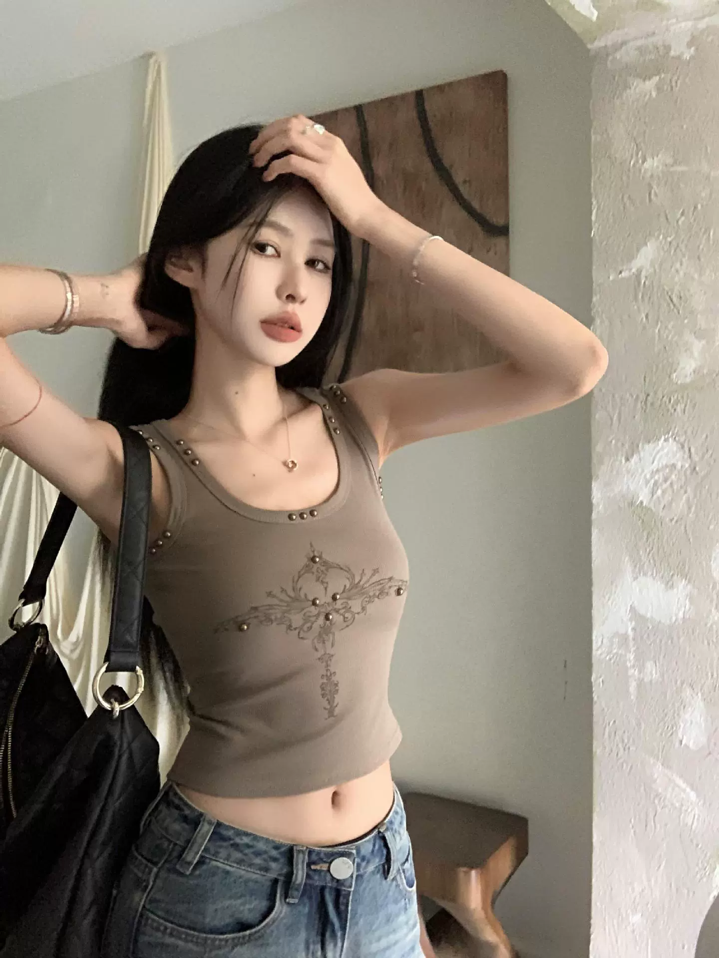 Американский уличный дизайн бисера с принтом без рукавов камзол жилет женский 2024 летний ретро тонкий топ